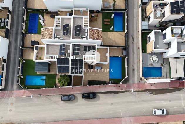 Z drugiej ręki - Villa -
Ciudad Quesada - Costa Blanca