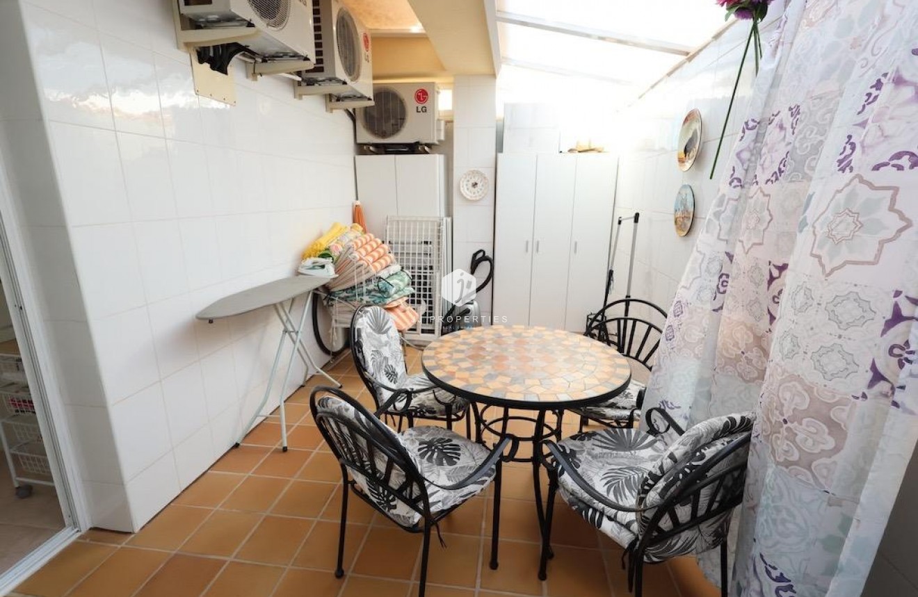 Z drugiej ręki - Mieszkanie w bloku -
Orihuela Costa - Costa Blanca