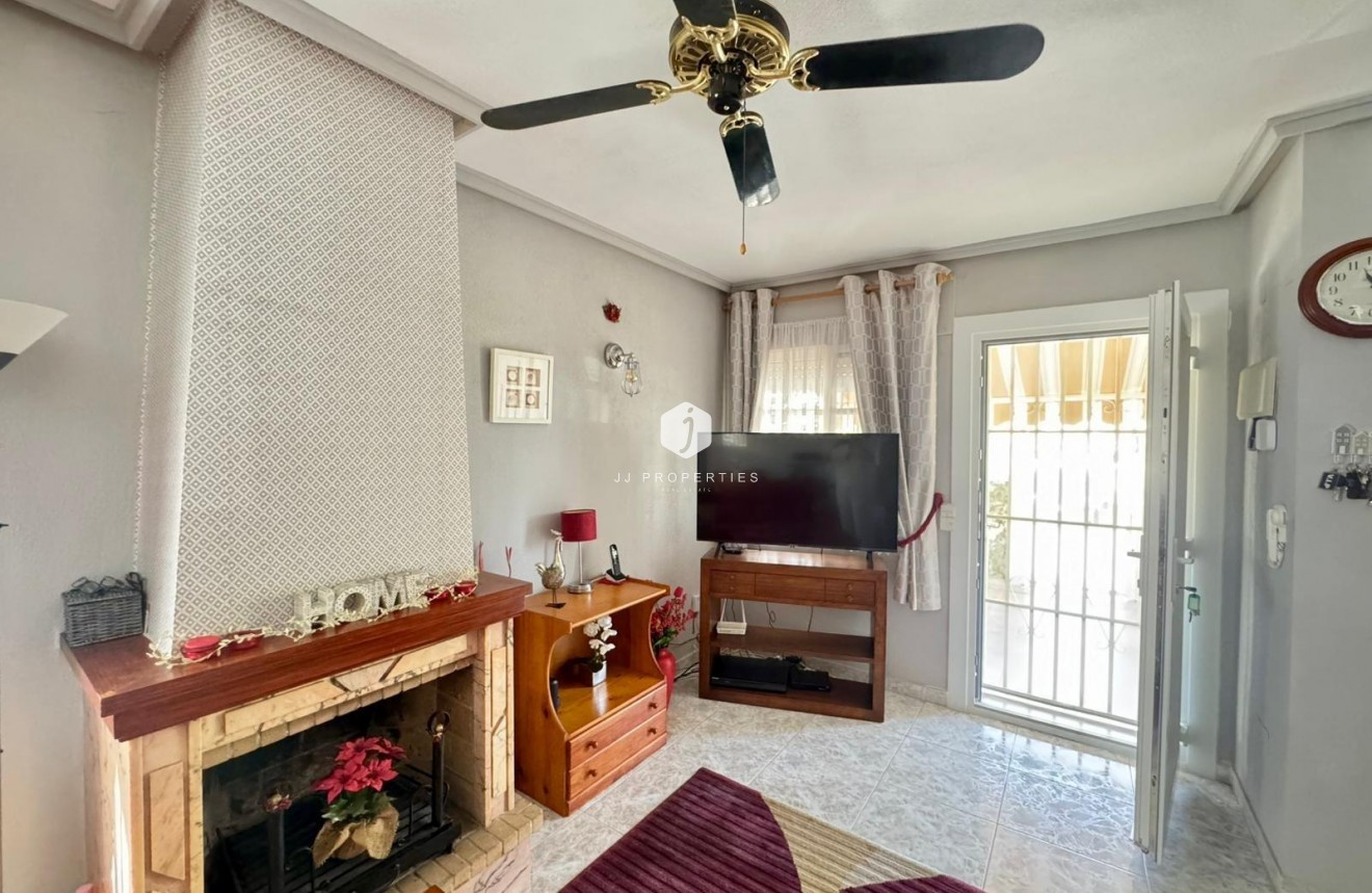 Z drugiej ręki - Villa -
Torrevieja - Costa Blanca