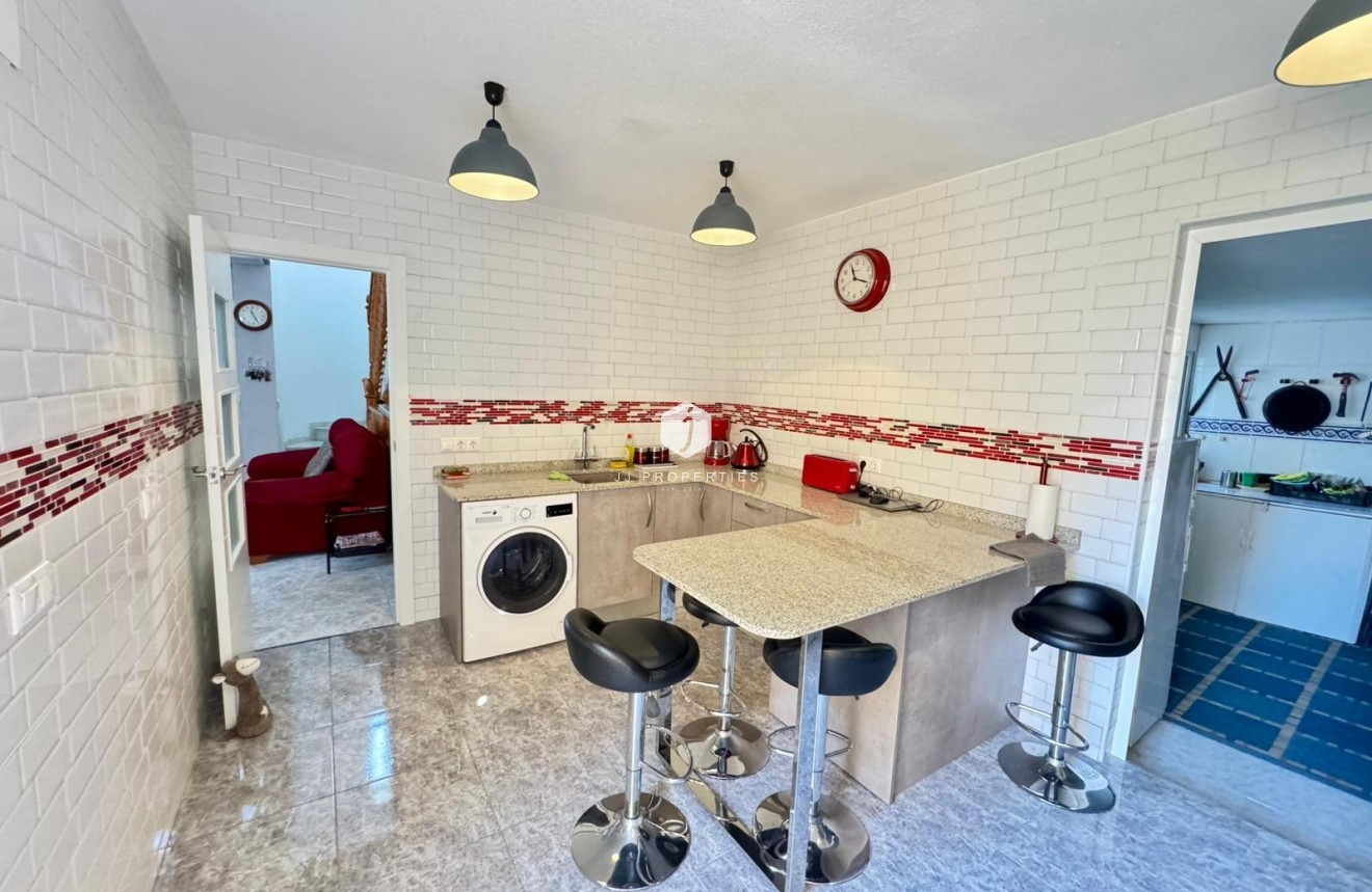 Z drugiej ręki - Villa -
Torrevieja - Costa Blanca