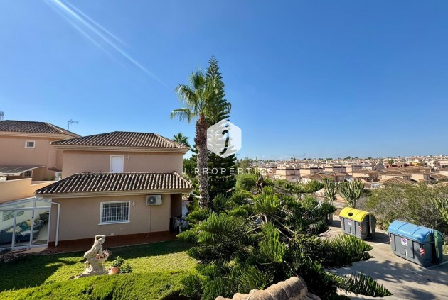 Z drugiej ręki - Villa -
Torrevieja - Costa Blanca