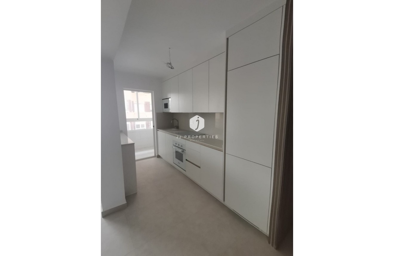 Resale - Apartment / flat -
Torrevieja - Costa Blanca