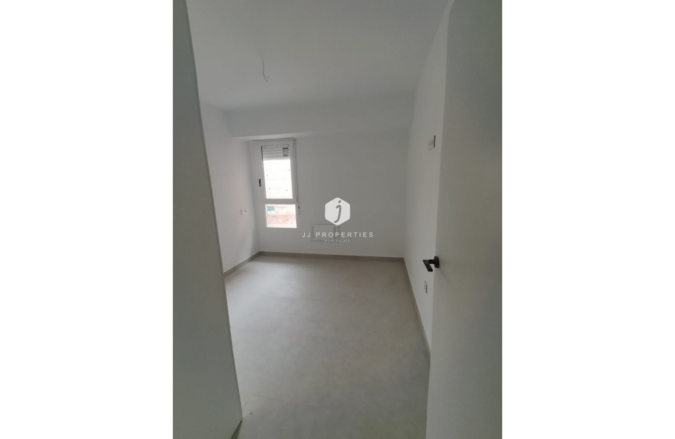 Resale - Apartment / flat -
Torrevieja - Costa Blanca