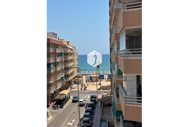 Resale - Apartment / flat -
Torrevieja - Costa Blanca