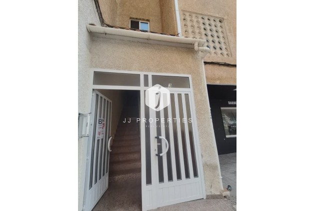Resale - Apartment / flat -
Torrevieja - Costa Blanca