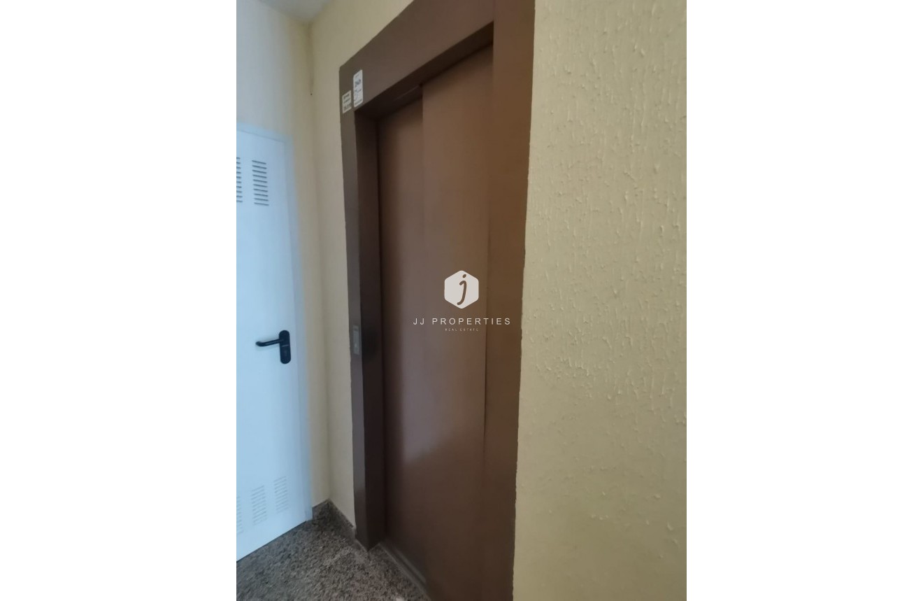 Resale - Apartment / flat -
Torrevieja - Costa Blanca