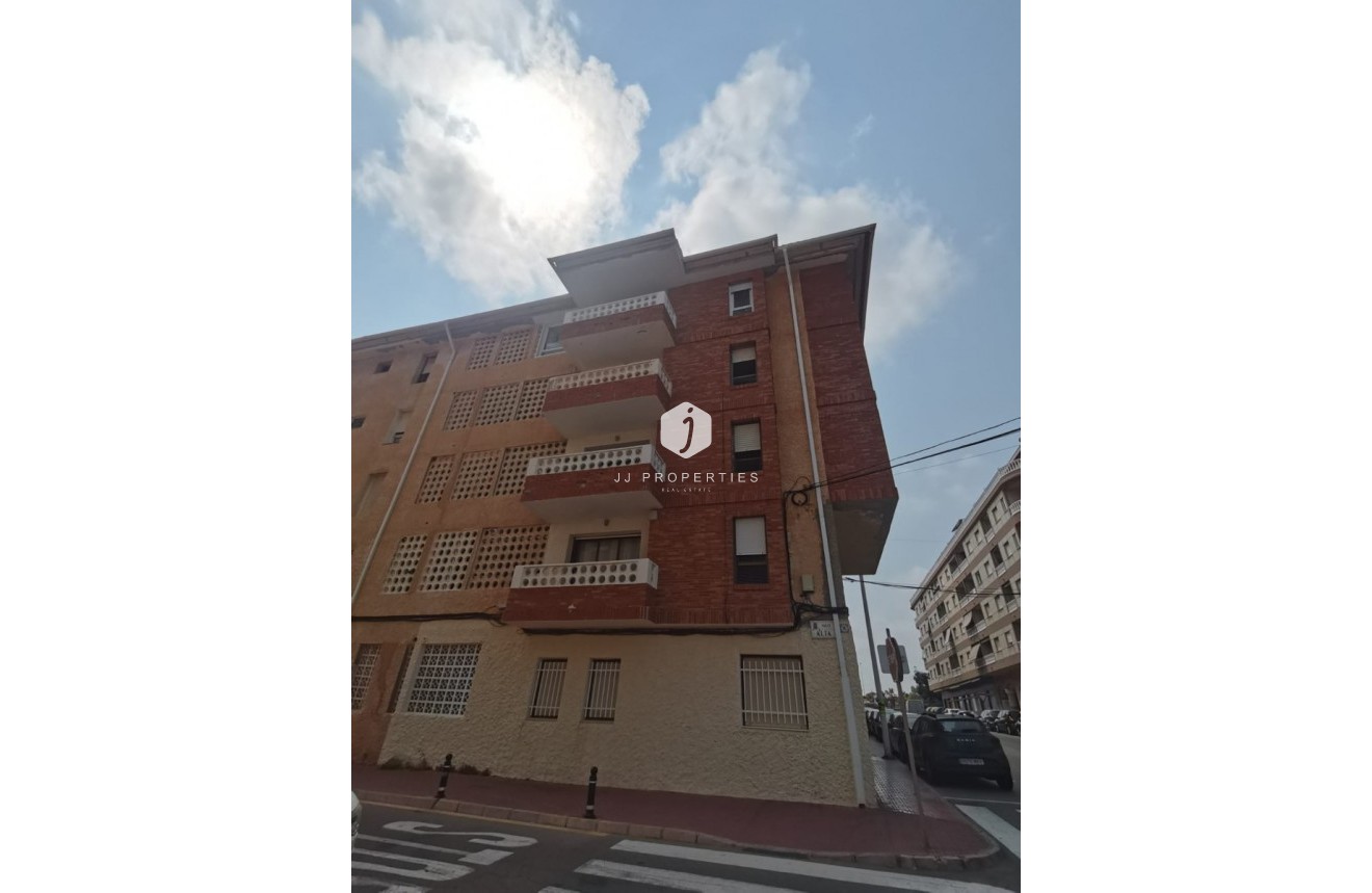 Resale - Apartment / flat -
Torrevieja - Costa Blanca
