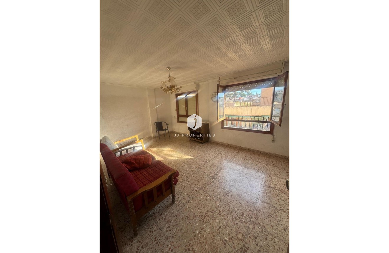 Tweedehands - Appartement / flat -
Bigastro - Bigastro Centro