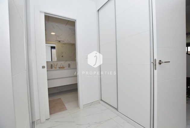 Tweedehands - Villa -
Los Montesinos - Costa Blanca