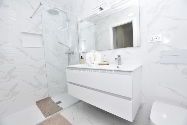 Tweedehands - Villa -
Los Montesinos - Costa Blanca