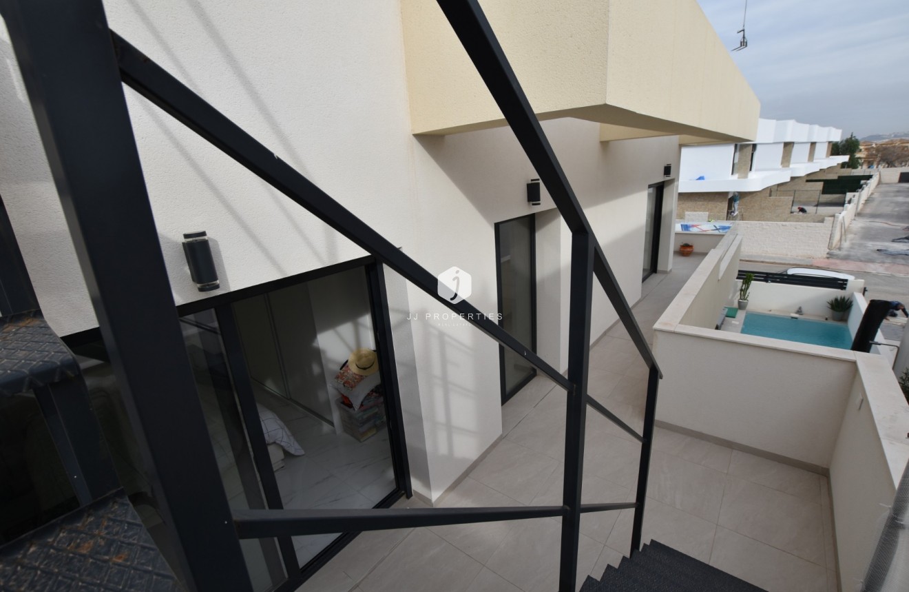 Tweedehands - Villa -
Los Montesinos - Costa Blanca