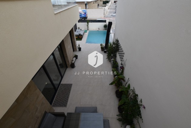 Tweedehands - Villa -
Los Montesinos - Costa Blanca