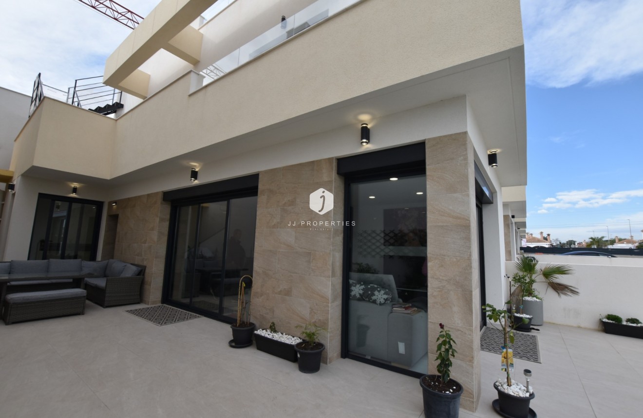 Tweedehands - Villa -
Los Montesinos - Costa Blanca