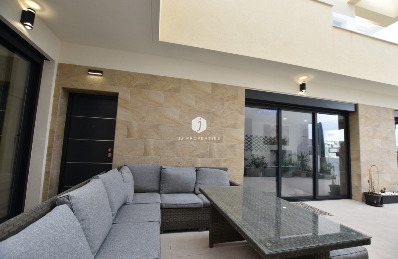 Tweedehands - Villa -
Los Montesinos - Costa Blanca