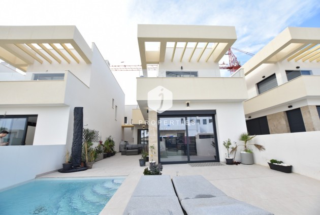 Tweedehands - Villa -
Los Montesinos - Costa Blanca