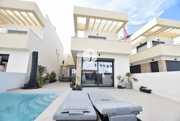 Tweedehands - Villa -
Los Montesinos - Costa Blanca