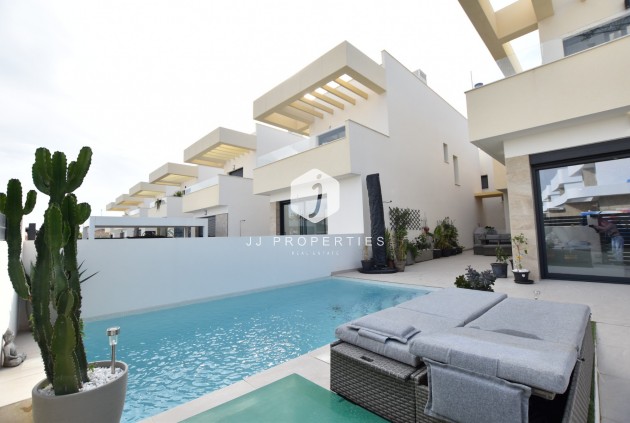 Tweedehands - Villa -
Los Montesinos - Costa Blanca