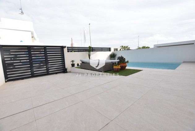 Tweedehands - Villa -
Los Montesinos - Costa Blanca