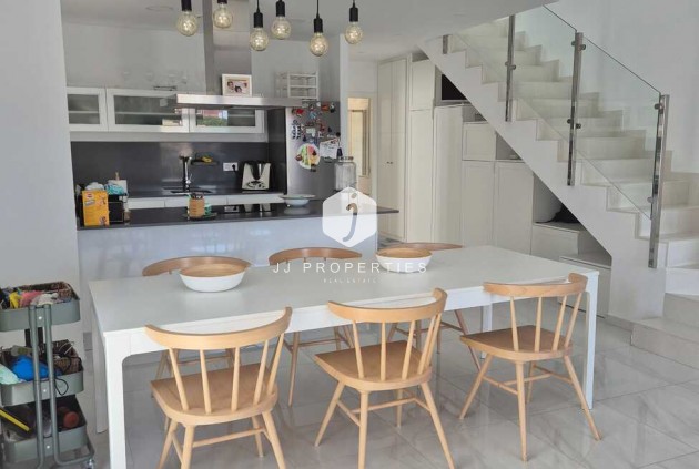 Tweedehands - Villa -
Bigastro - Costa Blanca