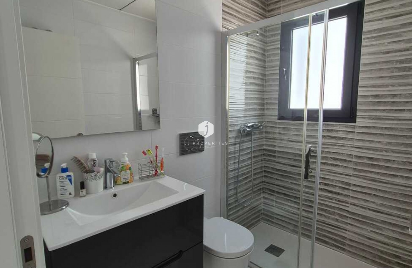 Tweedehands - Villa -
Bigastro - Costa Blanca