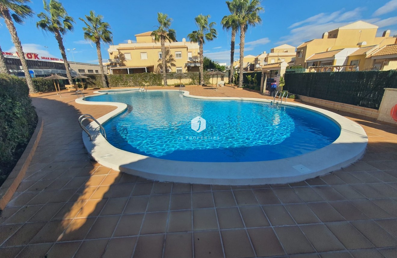 Tweedehands - Chalet -
Rojales - Inland