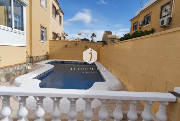 Tweedehands - Chalet -
Rojales - Inland