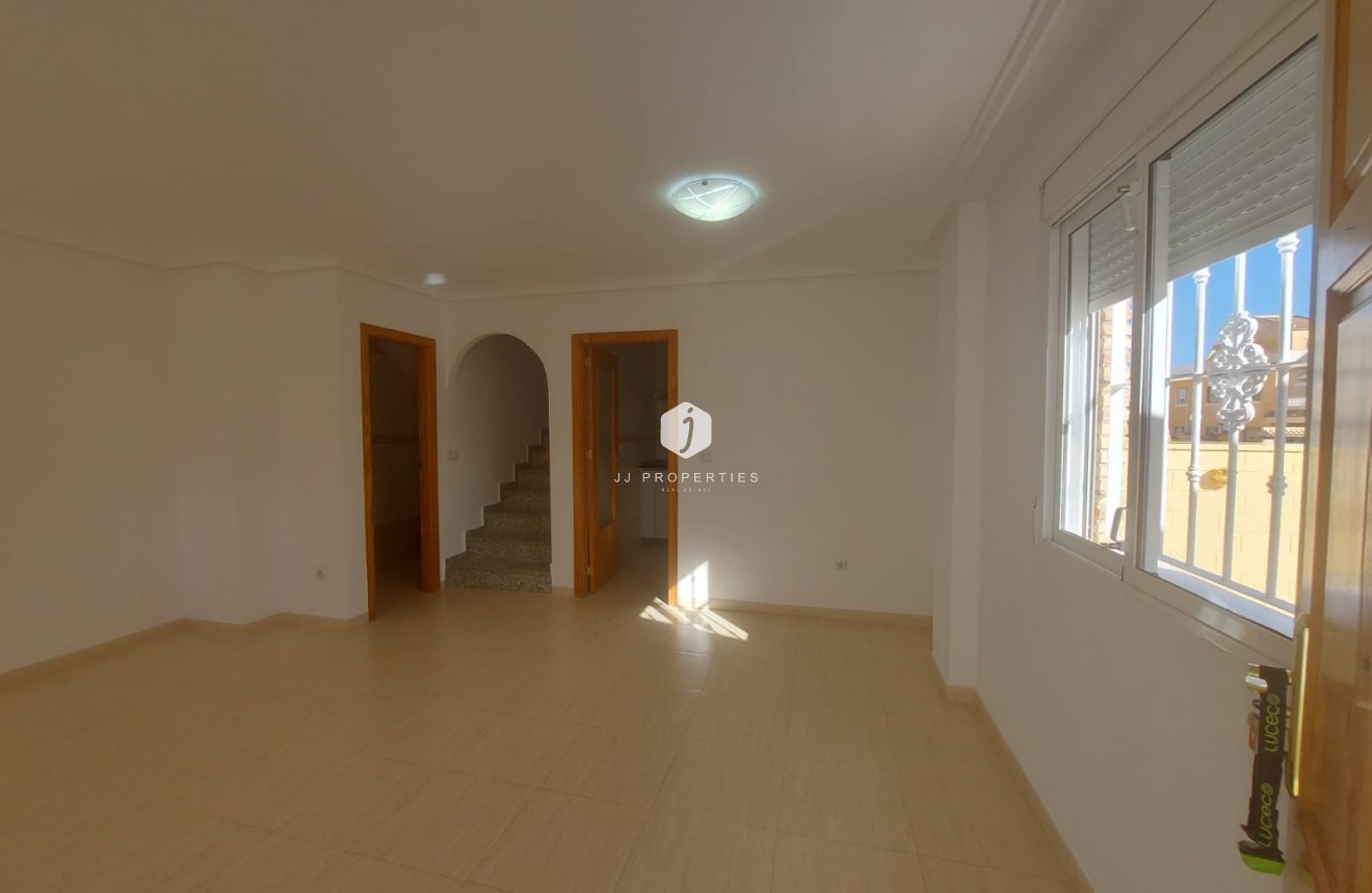 Tweedehands - Chalet -
Rojales - Inland