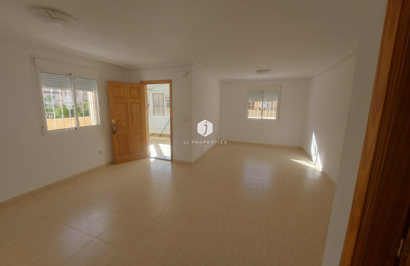 Tweedehands - Chalet -
Rojales - Inland