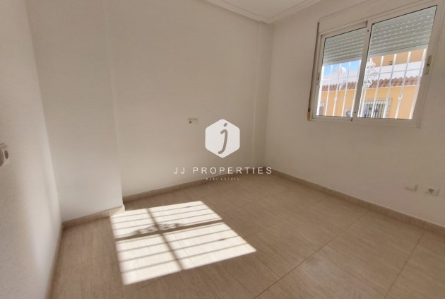 Tweedehands - Chalet -
Rojales - Inland