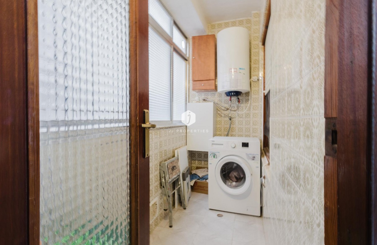 Z drugiej ręki - Mieszkanie w bloku -
Torrevieja - Costa Blanca