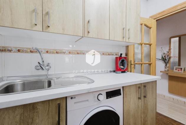 Z drugiej ręki - Mieszkanie w bloku -
Torrevieja - Costa Blanca