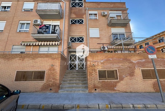 Z drugiej ręki - Mieszkanie w bloku -
San Miguel de Salinas - Inland