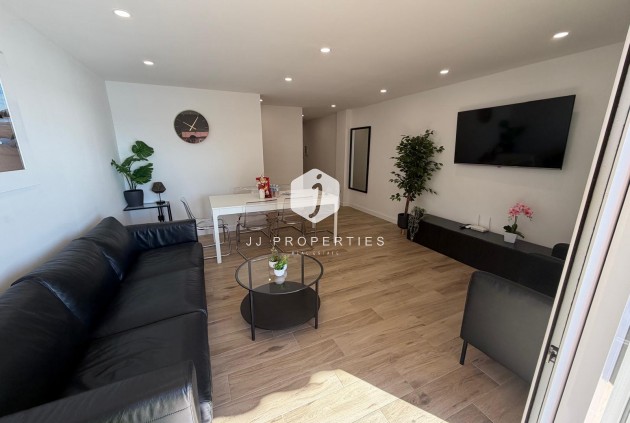 Resale - Apartment / flat -
Torrevieja - Costa Blanca