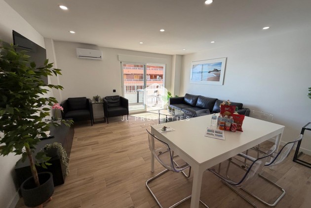 Resale - Apartment / flat -
Torrevieja - Costa Blanca