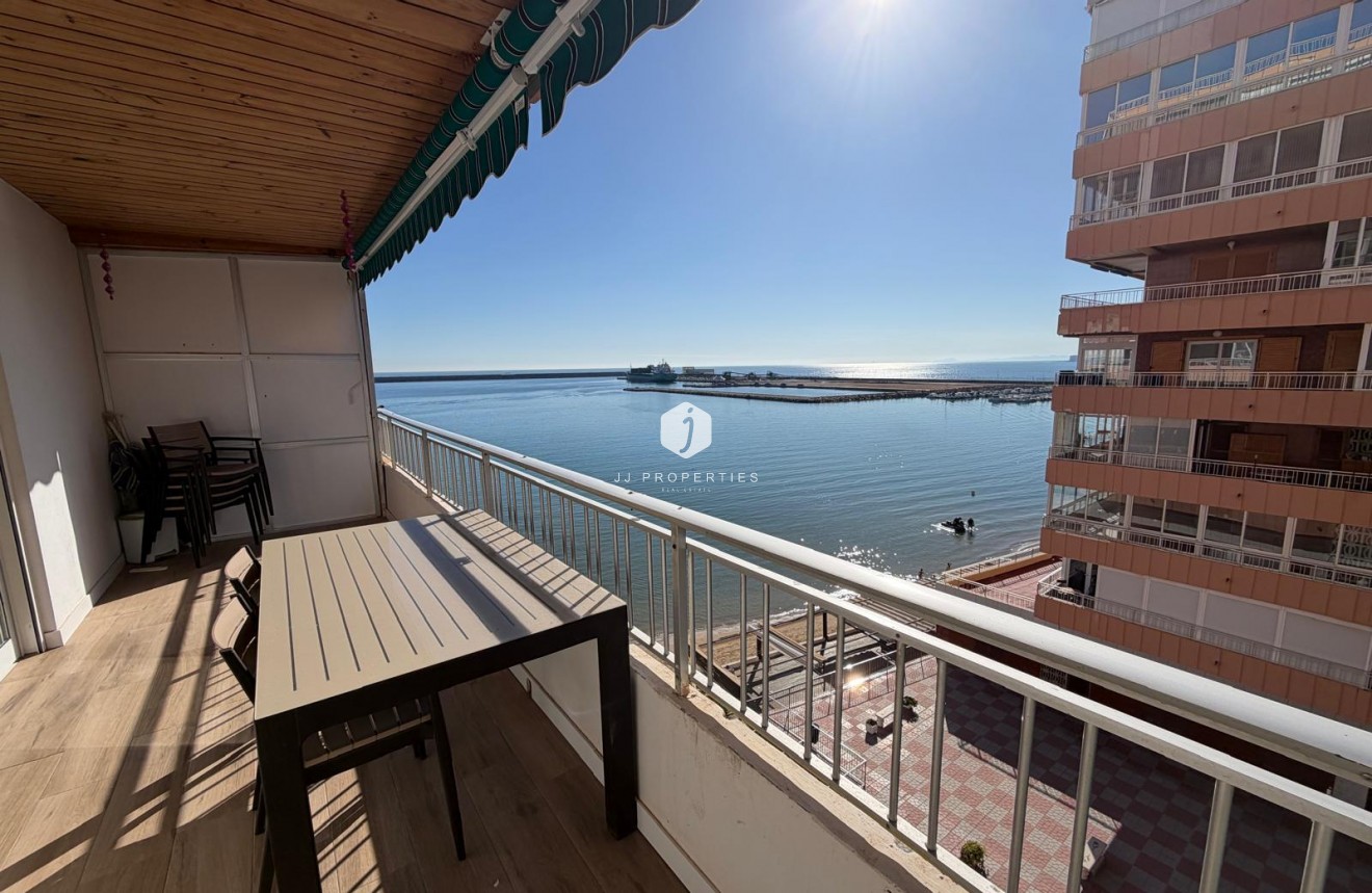 Resale - Apartment / flat -
Torrevieja - Costa Blanca