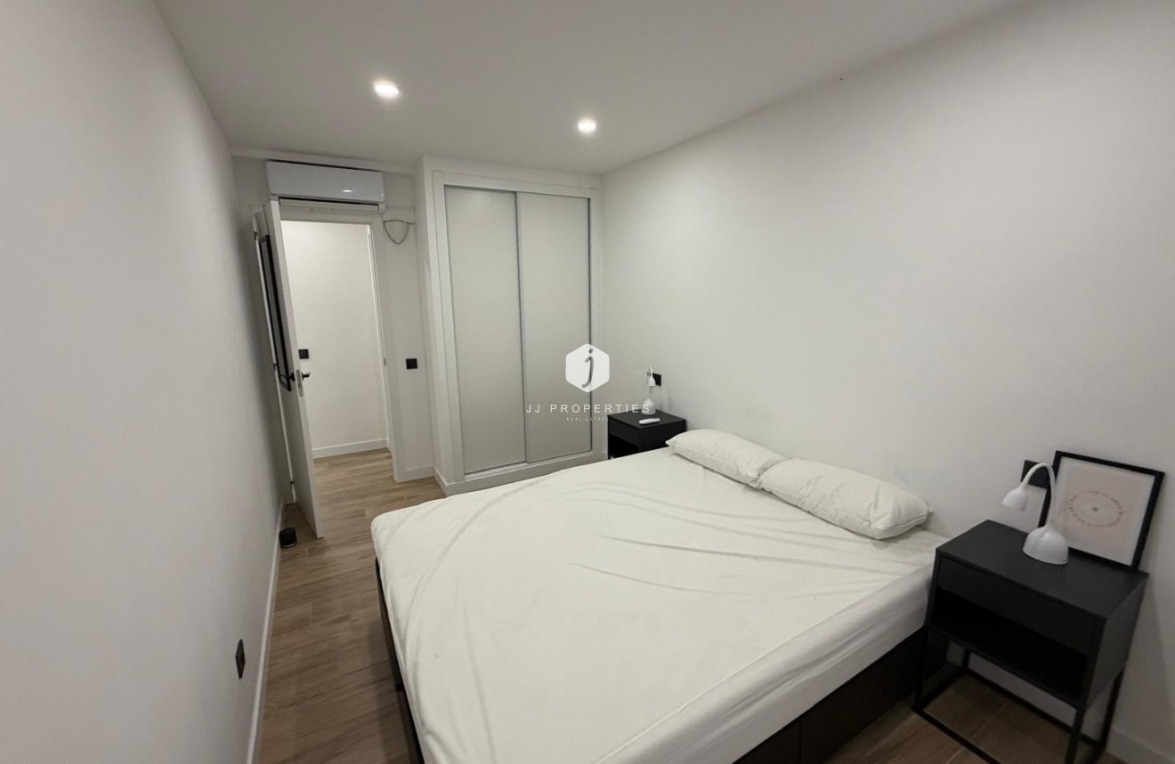 Resale - Apartment / flat -
Torrevieja - Costa Blanca