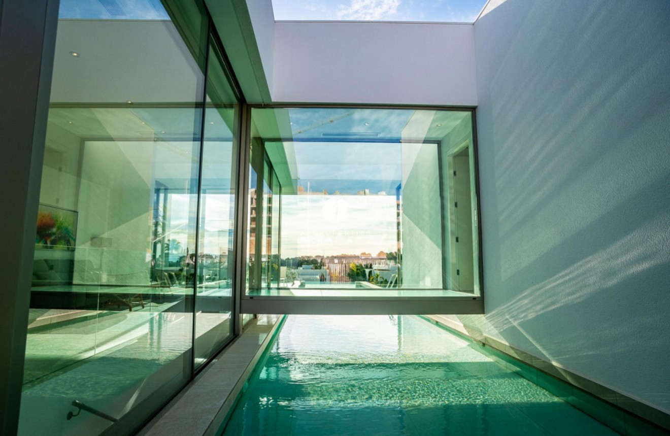 Tweedehands - Villa -
Orihuela Costa - Costa Blanca