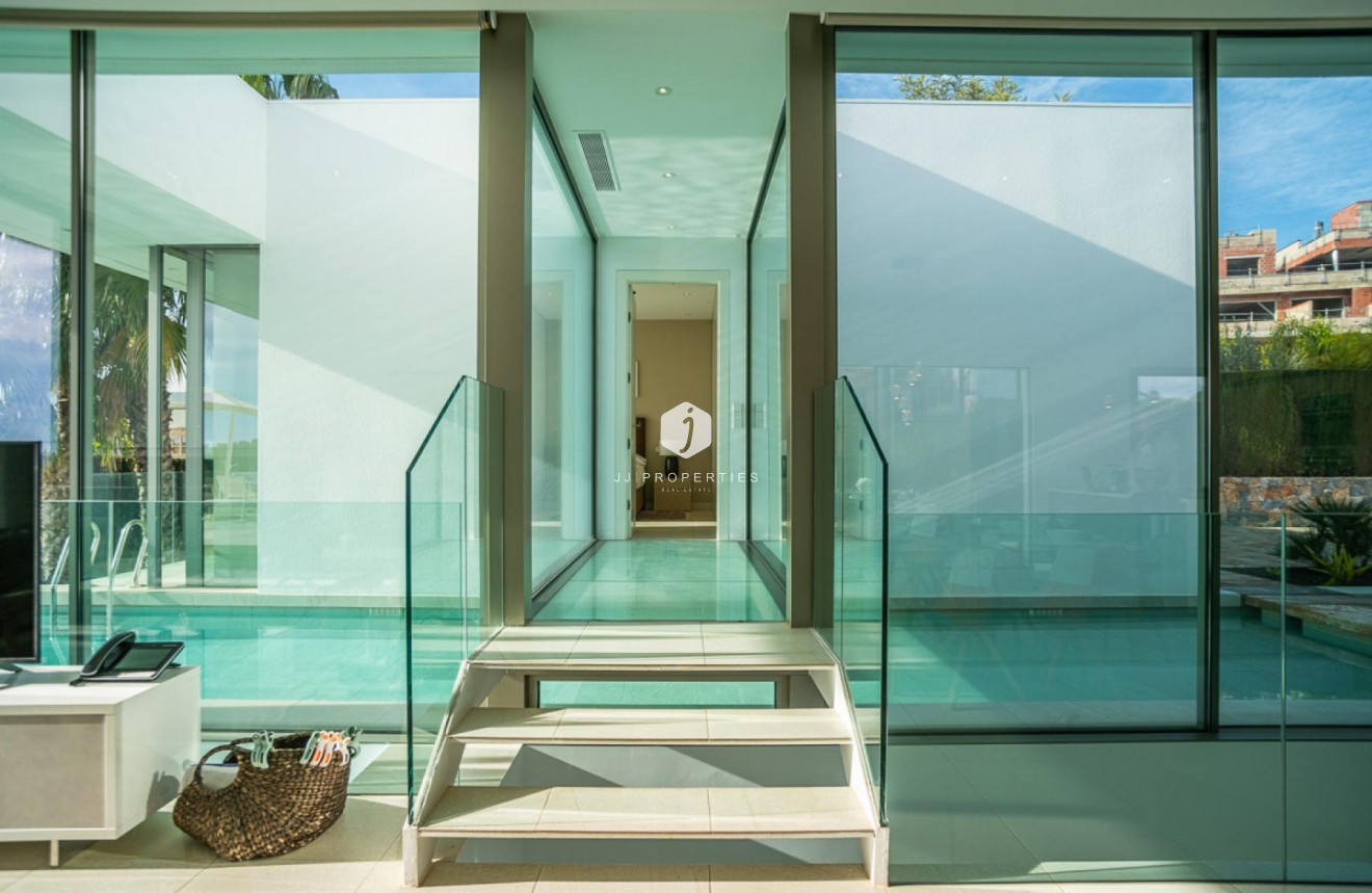 Tweedehands - Villa -
Orihuela Costa - Costa Blanca