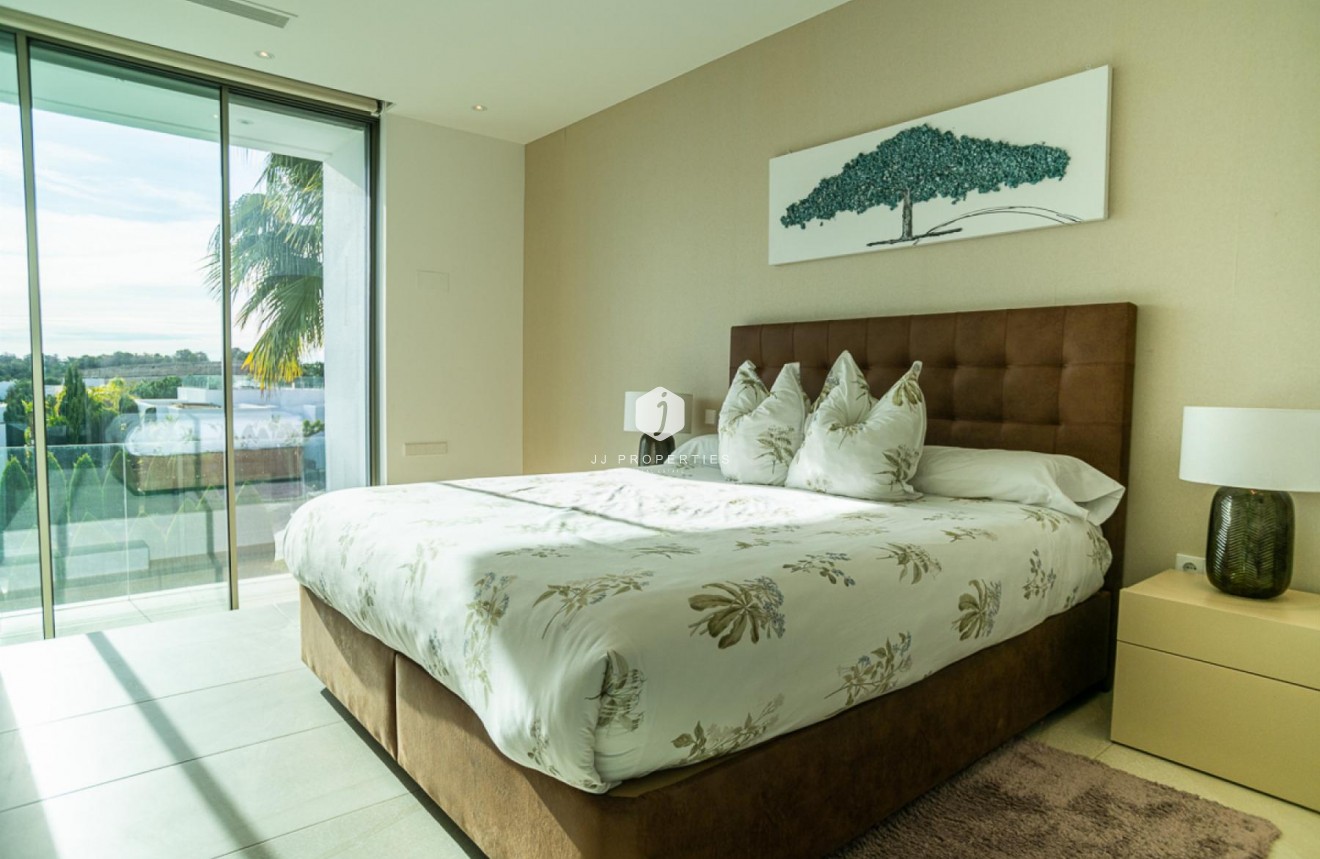 Tweedehands - Villa -
Orihuela Costa - Costa Blanca