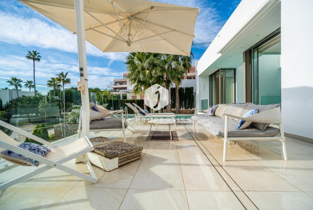 Tweedehands - Villa -
Orihuela Costa - Costa Blanca