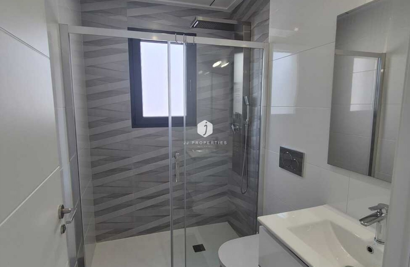 Tweedehands - Villa -
Bigastro - Inland