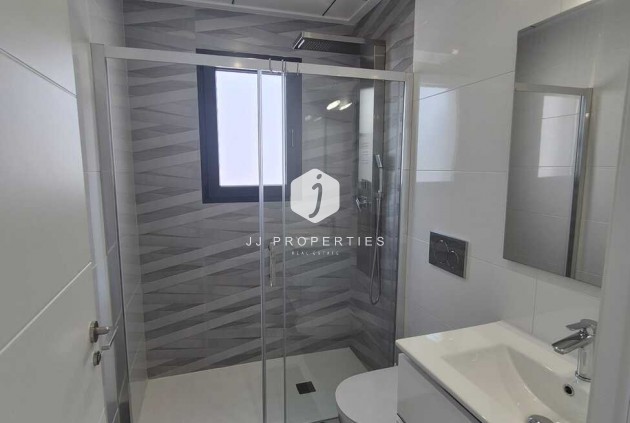 Tweedehands - Villa -
Bigastro - Inland