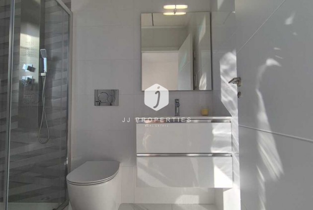 Tweedehands - Villa -
Bigastro - Inland