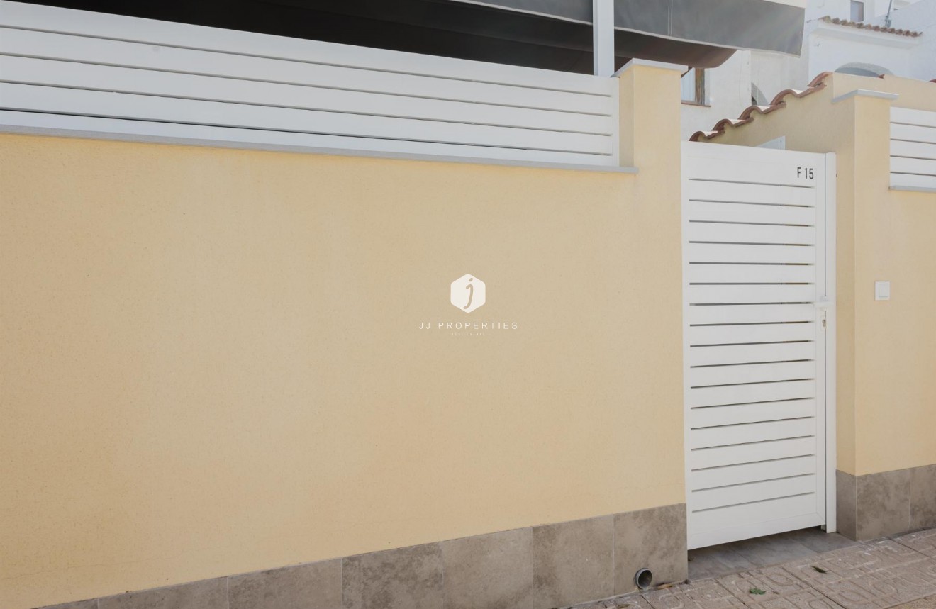 Tweedehands - Bungalow -
Torrevieja - Costa Blanca