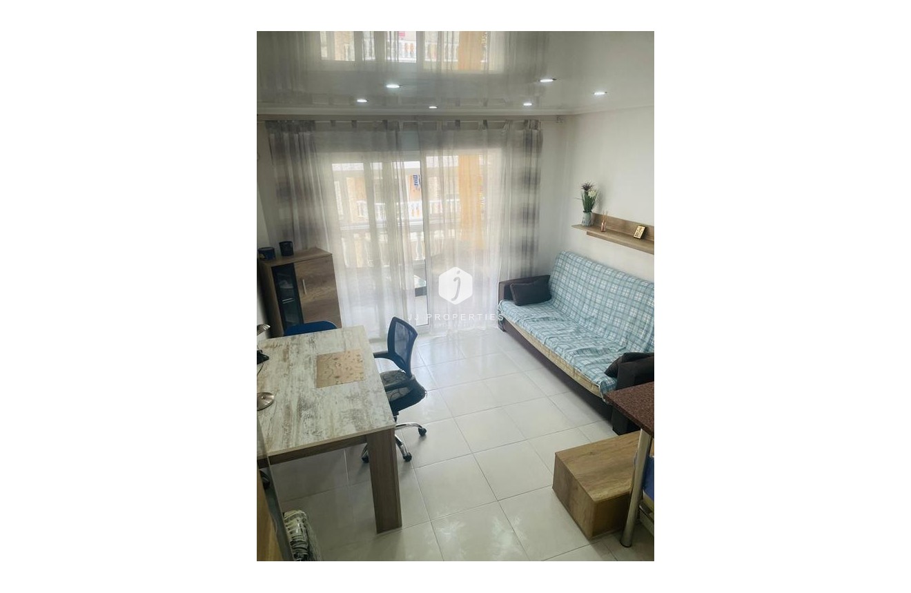 Tweedehands - Appartement / flat -
Torrevieja - HABANERAS - LA LOMA