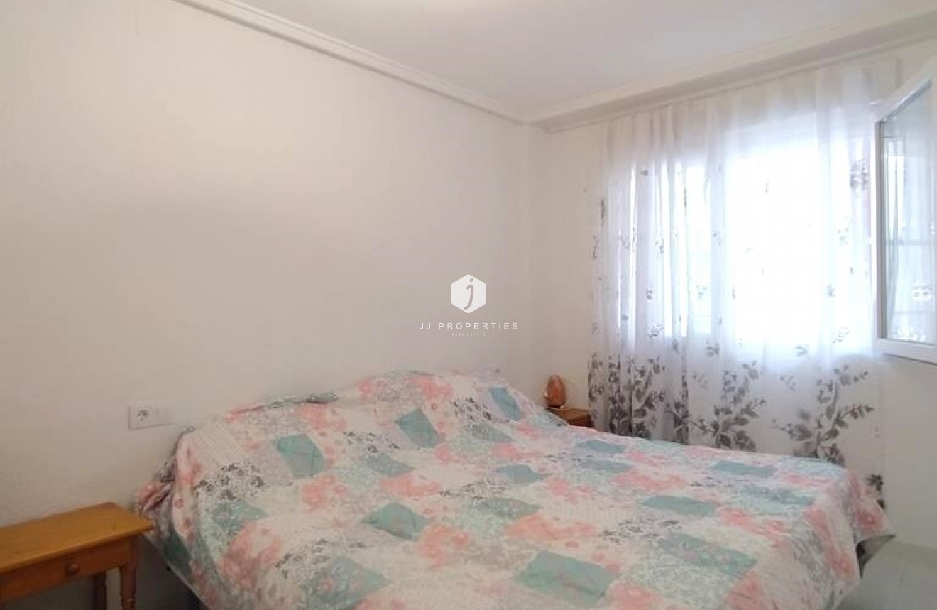 Tweedehands - Appartement / flat -
Torrevieja - HABANERAS - LA LOMA