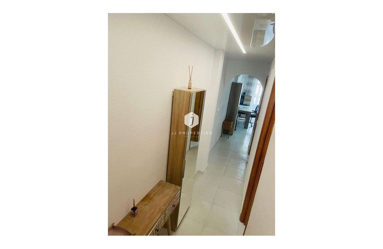 Tweedehands - Appartement / flat -
Torrevieja - HABANERAS - LA LOMA