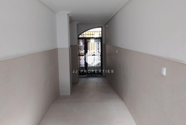 Tweedehands - Appartement / flat -
Torrevieja - HABANERAS - LA LOMA