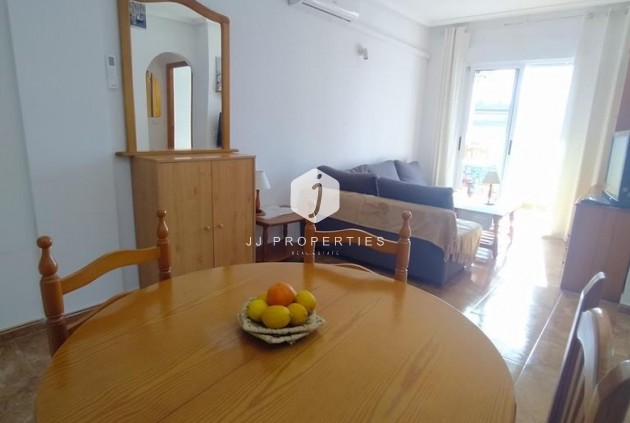 Tweedehands - Appartement / flat -
Torrevieja - CASCO URBANO