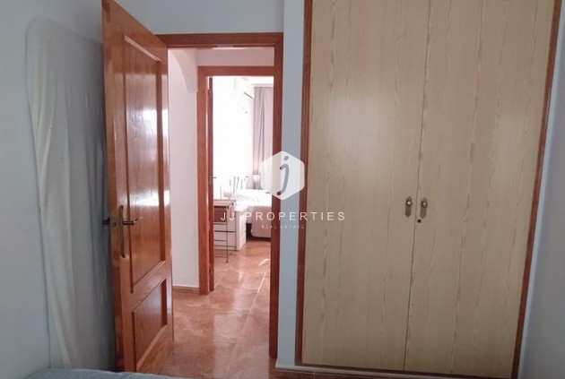 Tweedehands - Appartement / flat -
Torrevieja - CASCO URBANO